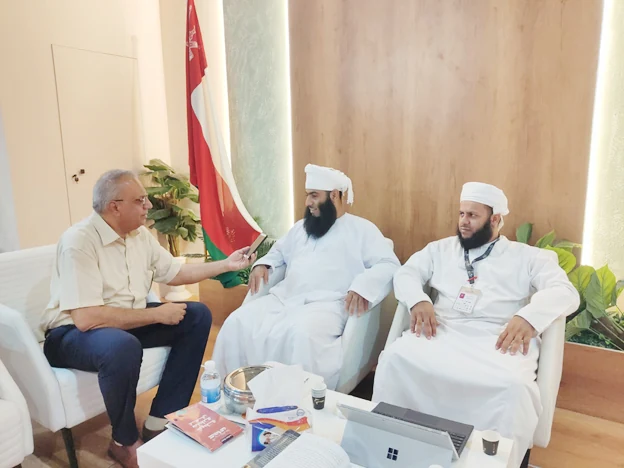 مشاركة عُمانية في معرض بغداد الدولي للكتاب